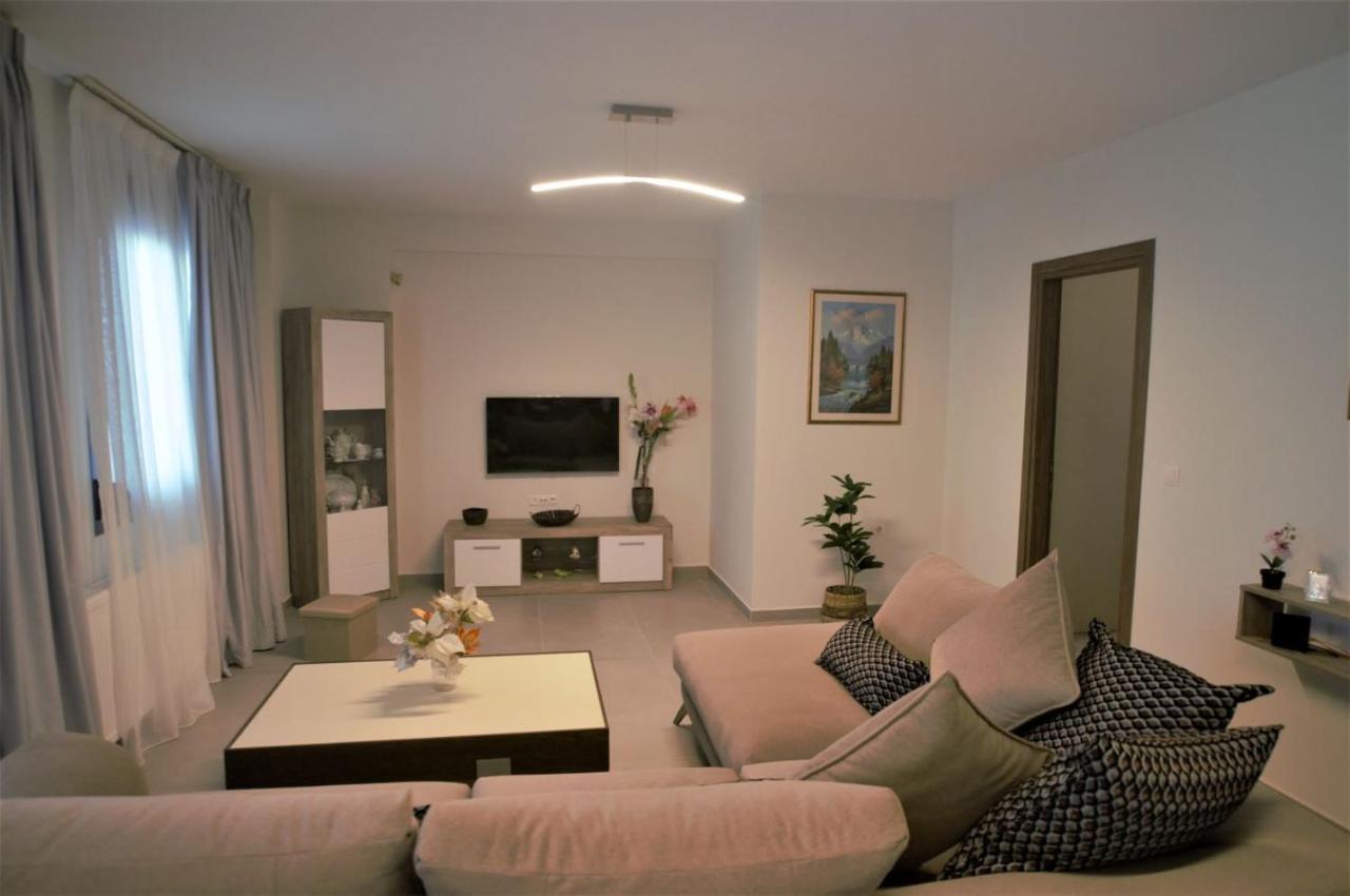 Poly'S Home 2 Ioannina Exterior photo